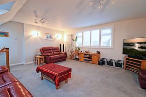 Living Room- click for photo gallery